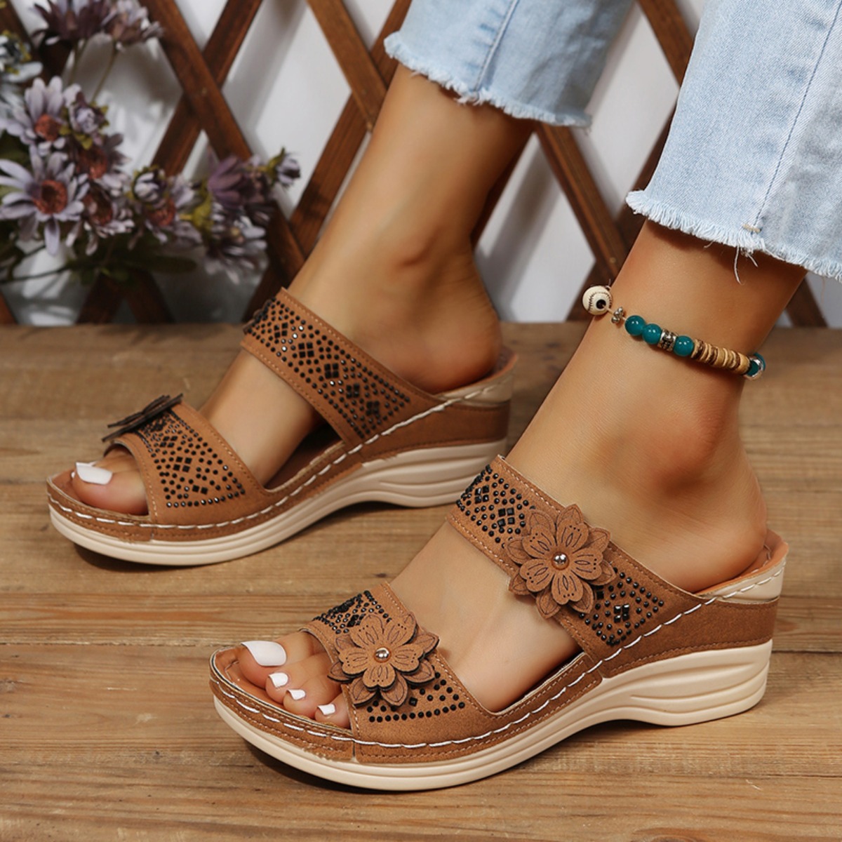 Vintage Fashion Female - Sandal Wedges Wanita Musim Panas Mode