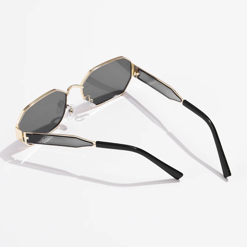 Kacamata Hitam Vintage Fashion - Vintage Fashion Female ulasan dan harga
