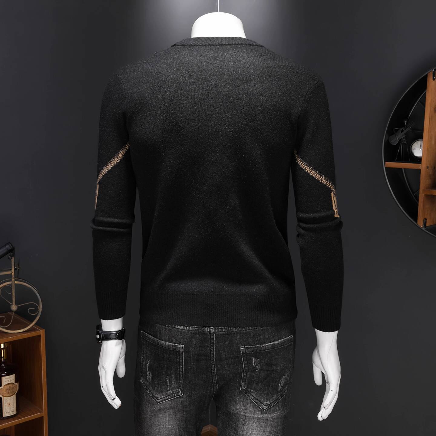 Sweater Fashion Vintage Pria M - Vintage Fashion Outfits Men ulasan dan harga