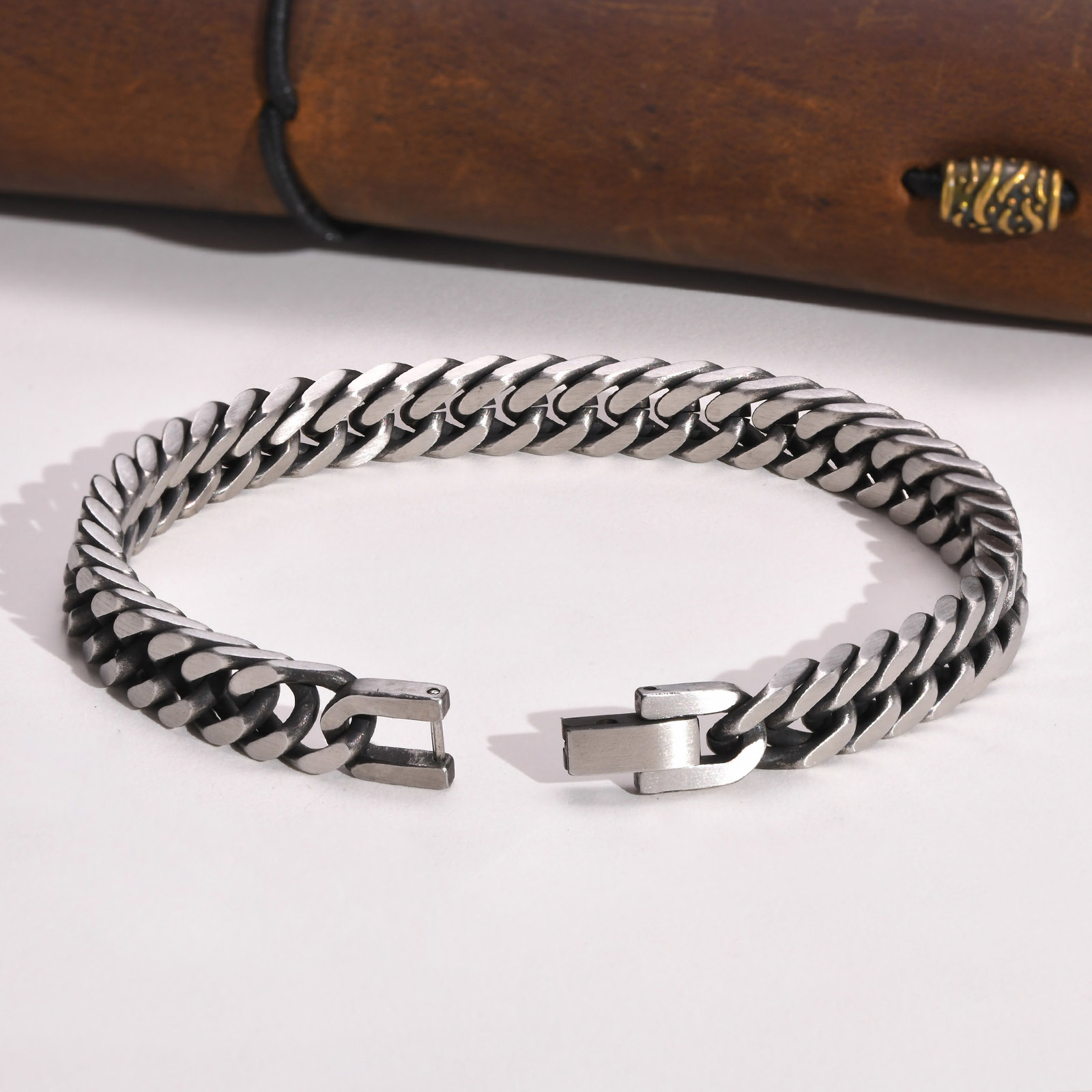 Gelang Rantai Kuba Retro Chunk - Vintage Fashion Outfits Men ulasan dan harga