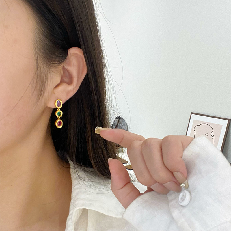 Set perhiasan kalung, anting,  - Vintage Fashion Tiktok ulasan dan harga