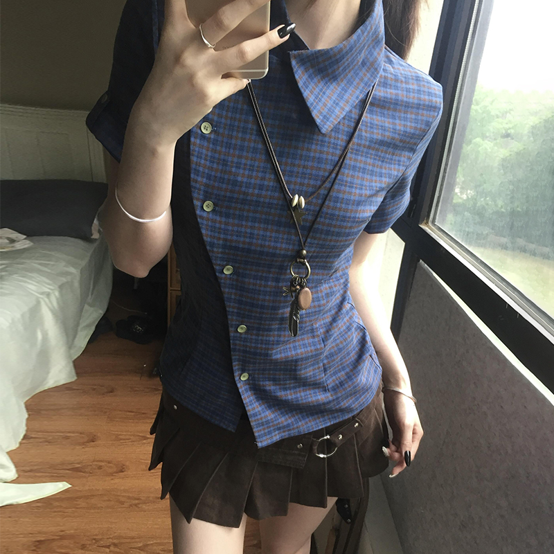 Kemeja Lengan Pendek Crop Kota - Vintage Fashion Tiktok ulasan dan harga