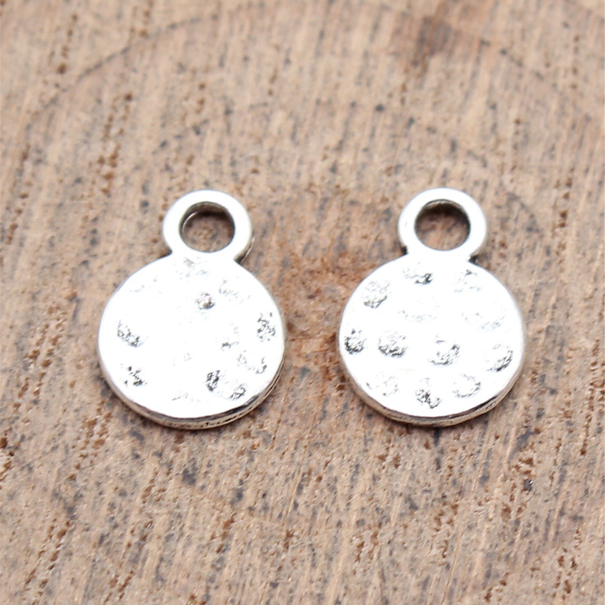 WYSIWYG 40pcs 11x8mm 3 Warna W - Vintage Urban Fashion ulasan dan harga